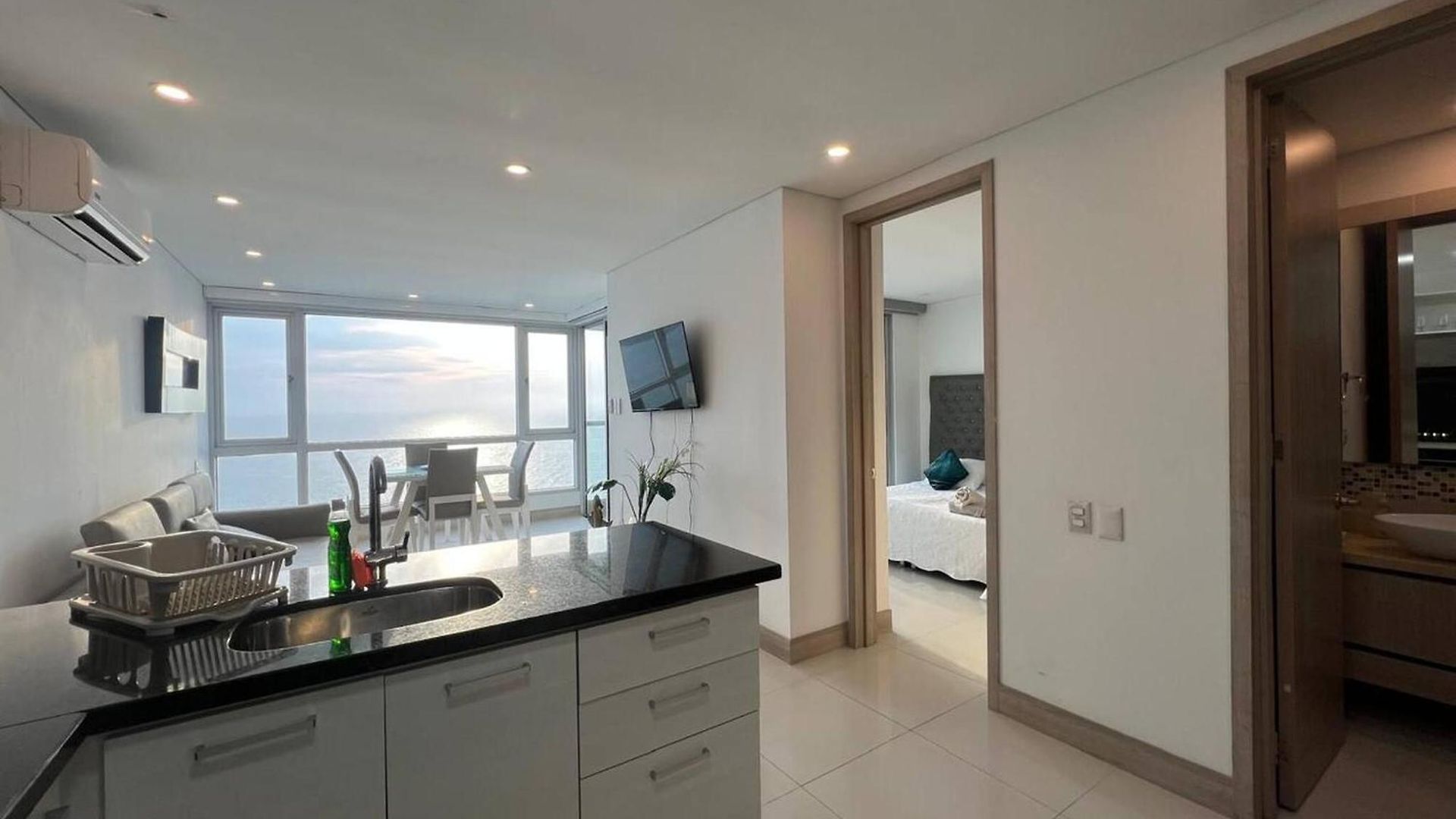 Palmetto Sunset Ocean Front Laguito 2904